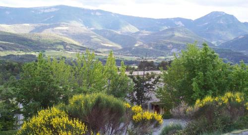 Rosans Bed & Breakfast | L'Ensoleillee