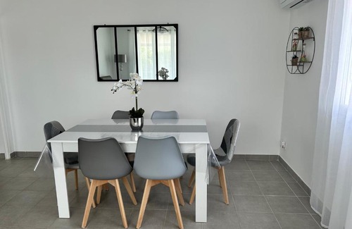 Beaumont-les-Valence Apartment | L'Entre Deux Rêves