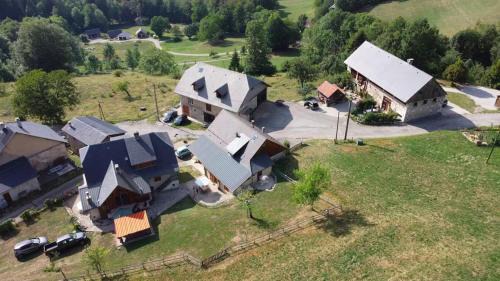 Saint-Pierre-d'Entremont House | L'Entre Monts
