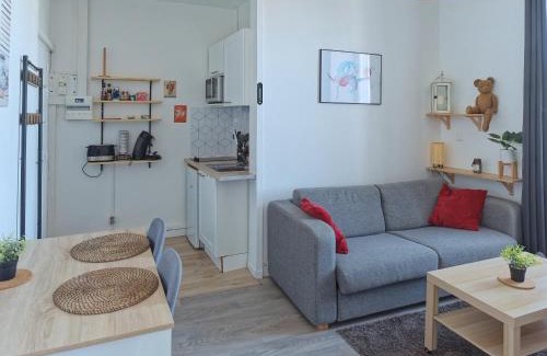 Nogent-le-Rotrou Apartment | L'escale cosy - Idéal Pro & Couple - Gare à 5 mn - Wifi - Parking gratuit