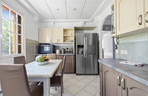 Menton Apartment | L'Escale de Beauvallon - Appt vue mer