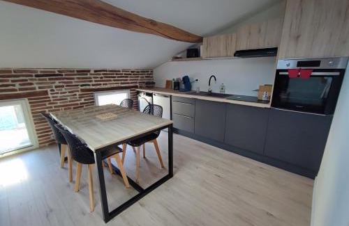 Grisolles Apartment | L'Escale