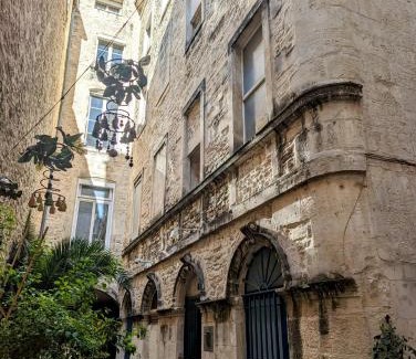 Nimes City Centre Apartment | L'escale secrète - Emplacement central premium