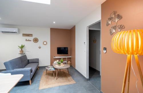Nexon Apartment | L'Escapade du Petit Mas - Appt climatisé