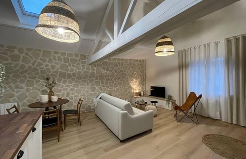 Oncy-sur-Ecole Apartment | L'escapade