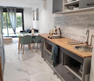 Castanet-Tolosan Apartment | L'escapade.T2 ☆ Jardin ☆ Spacieux ☆ Calme