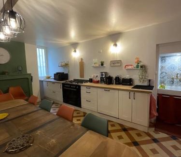 Avallon Apartment | "L'escargot" Maison familiale - Les Terres du Roy