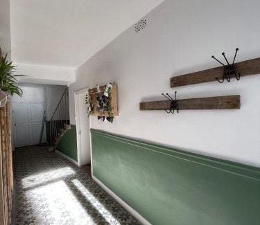 Avallon Apartment | "L'escargot" Maison familiale - Les Terres du Roy