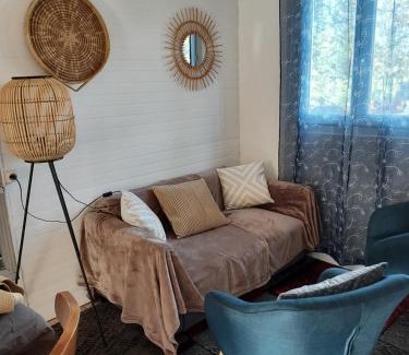 Rocbaron Apartment | L'esquiróu