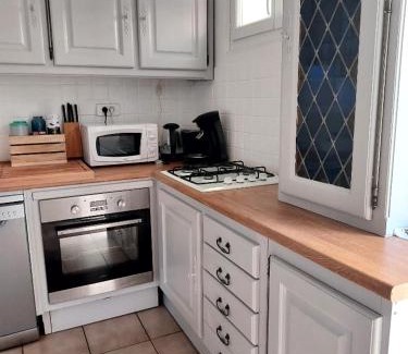Rocbaron Apartment | L'esquiróu