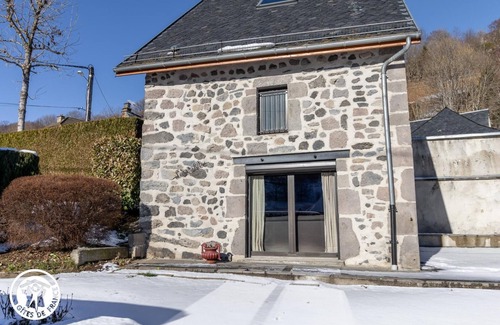 Besse-en-Chandesse House | L'establou - Besse-et-saint-anastaise