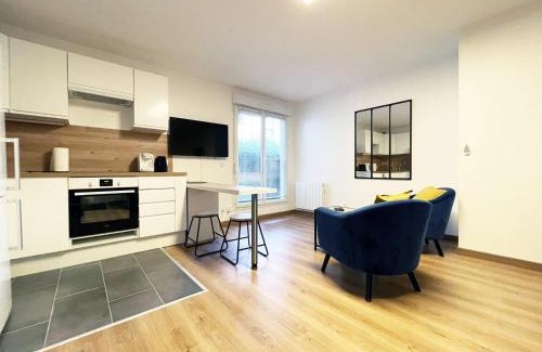 Mainvilliers Apartment | L'Estival - Free parking