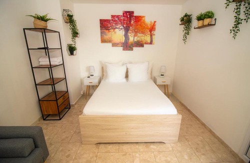 Le Plessis-Robinson House | L'Estival Room Logement en Colocation