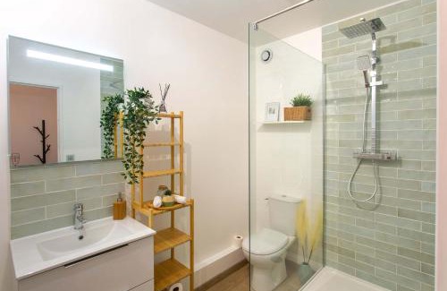 Saint-Acheul Apartment | L'Estrade - Parking Centre 5 min Gare d'Amiens
