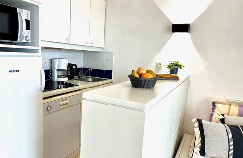 Chateau-d'Olonne Apartment | L'Estran Sea View Apartment! Residence with Pool