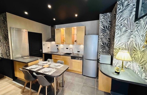 Centre Erlon Apartment | L'Etape Prestige | Hyper-Centre | Calme