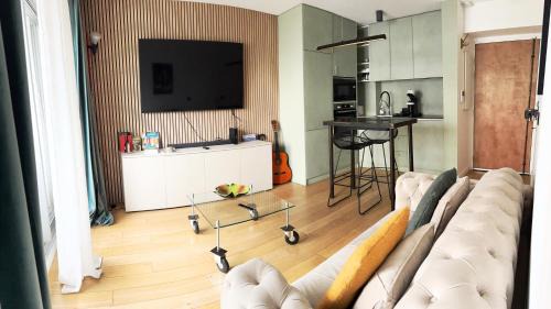 Clamart Apartment | L'Etoilé - 15mn from Montparnasse - Near Paris