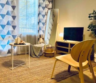 La Metare - Le Portail Rouge Apartment | L'Europe -Parking, Calme-
