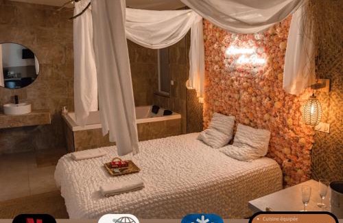 Saint-Jean-Bonnefonds Apartment | L'expérience LOVE ROOM
