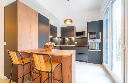Zone d'amenagement concerte des Docks Apartment | L'Exupéry- Parking privé et à 15min de Paris