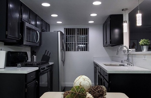 Las Vegas Condo | L - Fully remodeled and professionally decorated.