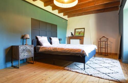 Saint-Martin-de-Cenilly House | L'hôtel Callot - Longère à la campagne
