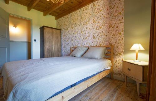 Saint-Martin-de-Cenilly House | L'hôtel Callot - Longère à la campagne