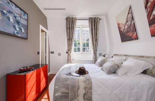 Asnieres-sur-Seine Bed & Breakfast | L'Hôtel Particulier