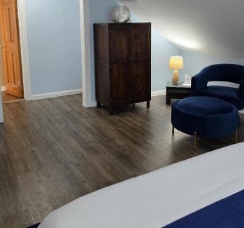 Historic Seaport Bed & Breakfast | L'Habitation Guesthouse- Adult Exclusive