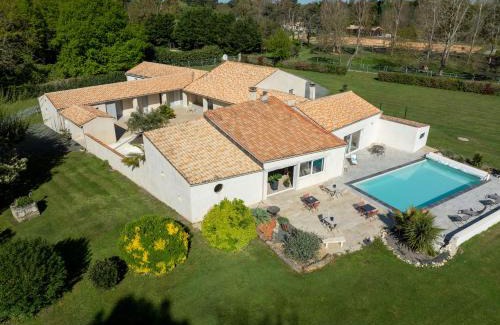 Les Mathes House | L'Hacienda