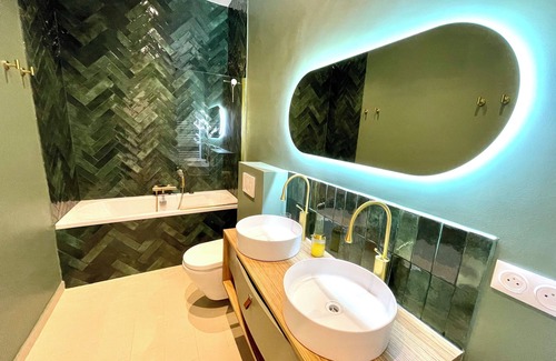 Nimes City Centre Apartment | L'Haussmann' Nîmes, downtown