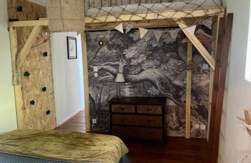 Oloron-Sainte-Marie Apartment | L Henri