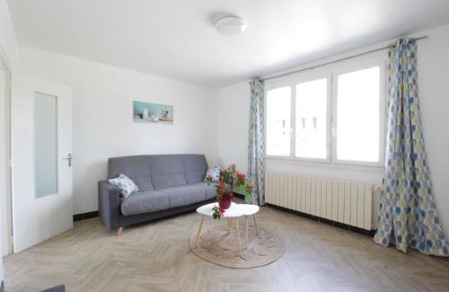 La Selle-en-Hermoy House | L'hermoyse Cosy centre ville