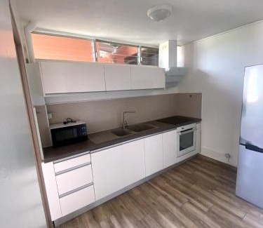 Sainte-Marie Apartment | L'Hibiscus