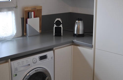 La Madeleine Apartment | "L'Immeuble", 4 rooms (88sqm), spacious, bright, High Speed Wifi ADSL