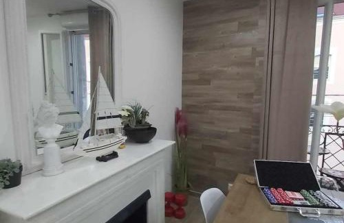 Chalon-sur-Saone Apartment | l' immeuble Booking à Chalon sur Saône