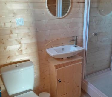 Thiel-sur-Acolin Ski Chalet | L'Insolite de Nathcy