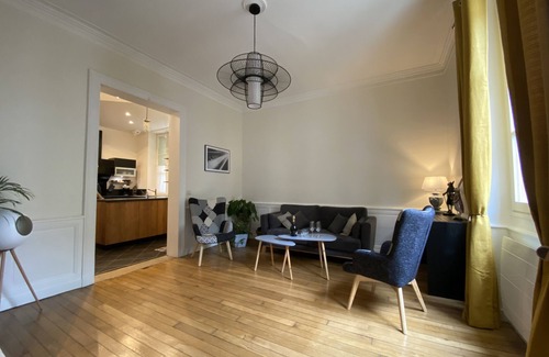 Chartres Apartment | L'interlude Gite de Standing au Coeur de Chartres Avec Parking