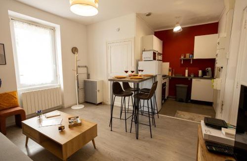 Montoir-de-Bretagne Apartment | L'Oasis - T2 Ambiance cactus et confort moderne