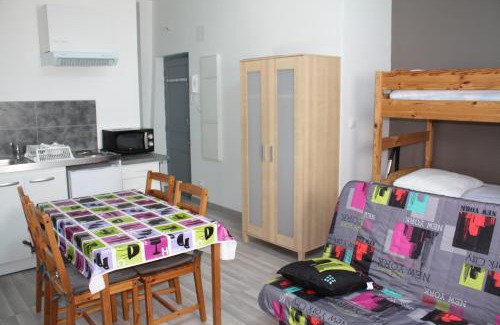 Salin-de-Giraud Apartment | L'oiseau bleu