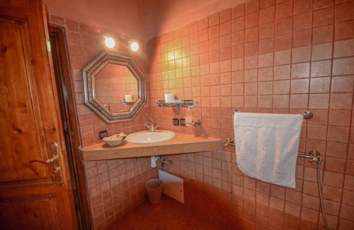 Marrakech Bed & Breakfast | L'oliveraie du Barrage Sleeps 20 to 30