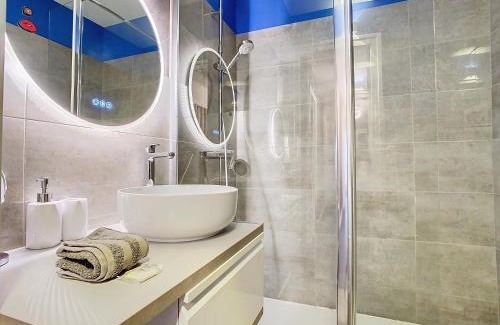 Voiron Apartment | L'Olivier de Lily