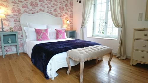Monts-sur-Guesnes House | L'Olivier