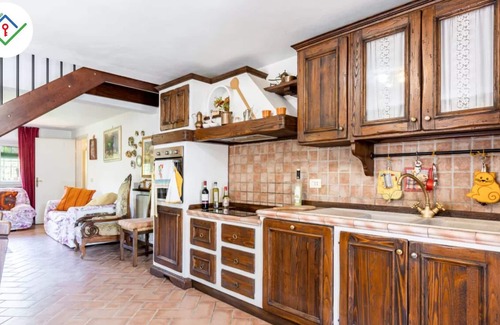 Vicopelago Apartment | L'Olivo Apartment