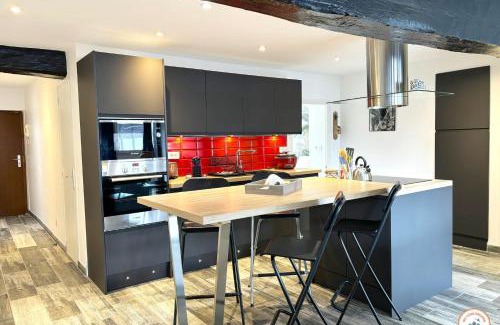 Rouen City Centre Apartment | l'Olympe - Babyfoot - Cinéma - Parking