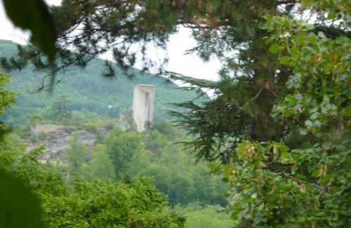 Luzech Bed & Breakfast | L'orée du bois