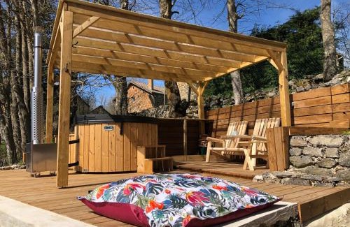 Saint-Front House | L'orée du Mézenc et son bain nordique privatif