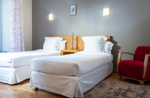 St Gervais sur Mare Hotel | L'Ortensia