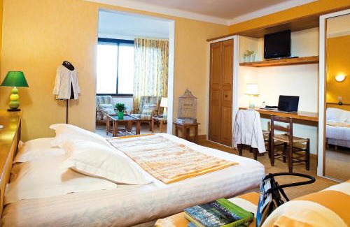 Najac Hotel | L'Oustal Del Barry