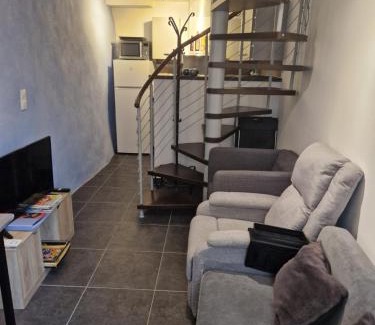 Saint-Remeze Apartment | L'Oustalet Des Gorges d'Ardèche Wifi et Canal Plus